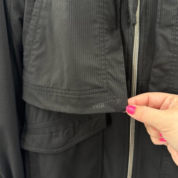 Lululemon Yogi Anorak Jacket Full Zip Hooded Sporty Black Activewear Size 4 - Picture 16 of 16